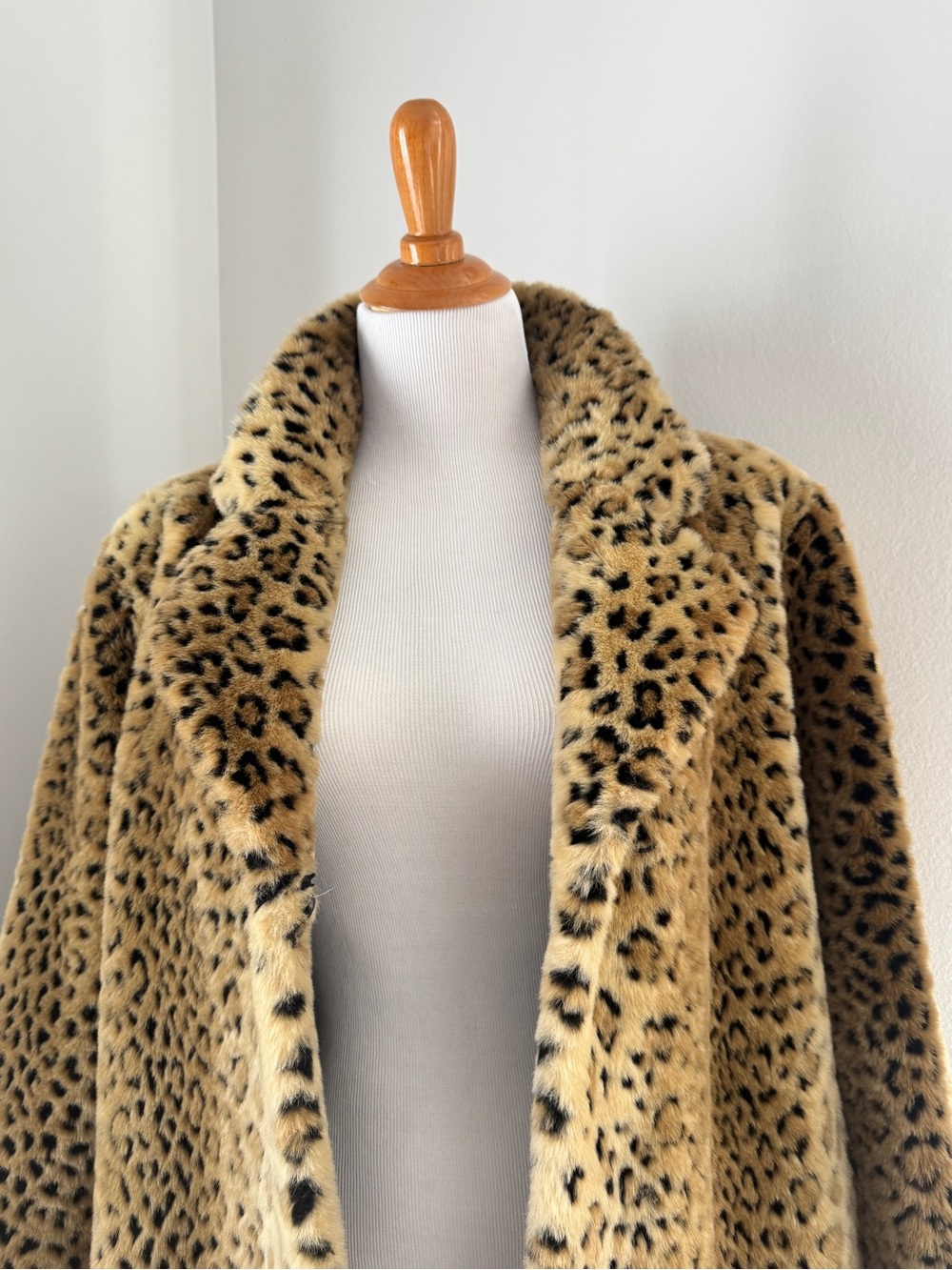 Vintage Worthington Leopard Print Coat - Picture 2 of 4